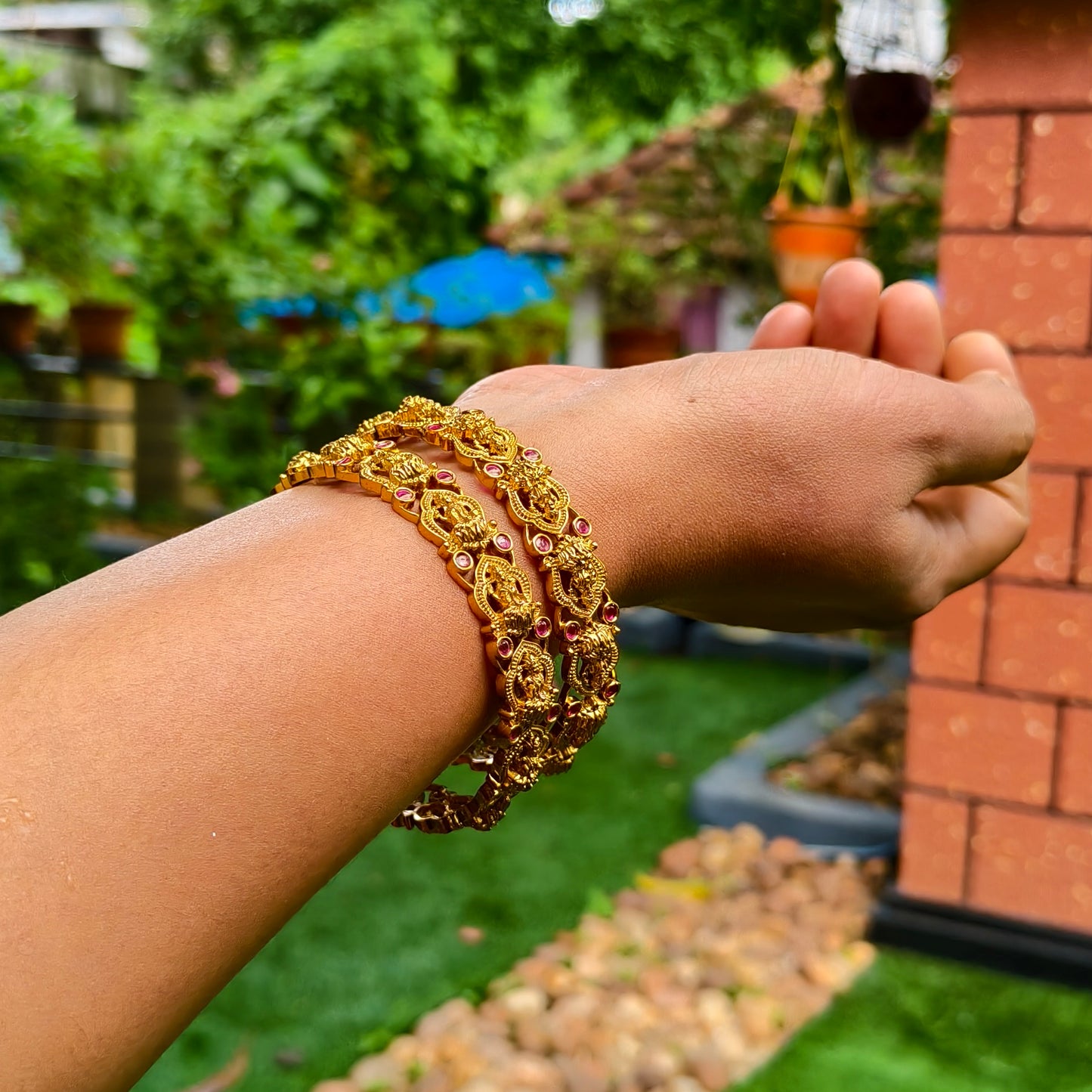 Lakshmi Pink Stone Bangle